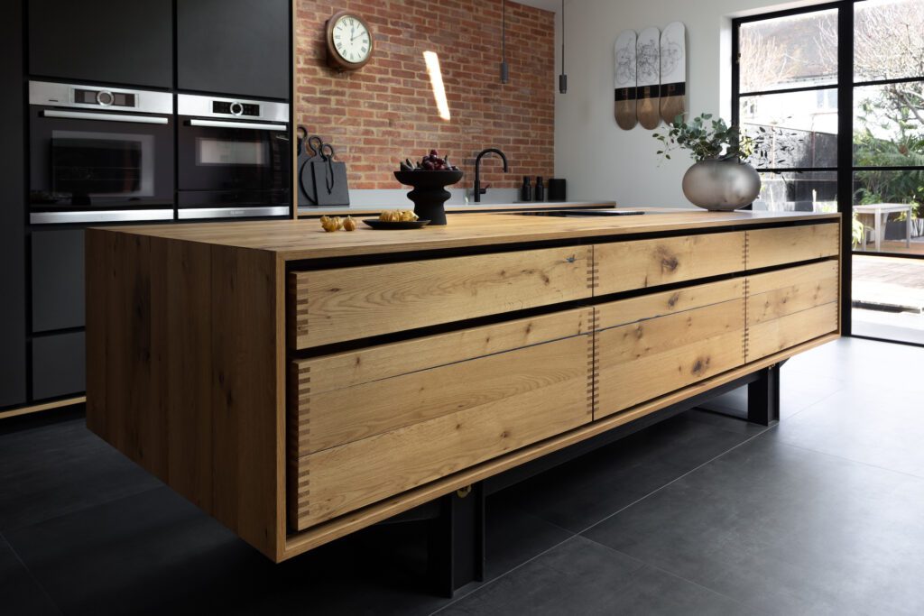 designer kitchen / hand built kitchen /oak kitchen / forbo kitchen